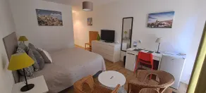 Lou Meinado, un concept "comme à l'hôtel" - Værelse