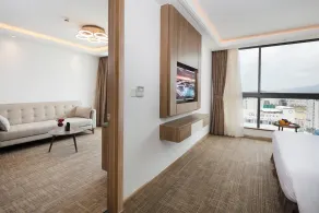 Comodo Nha Trang Hotel - Vue de la chambre