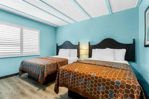 Rodeway Inn & Suites North Hollywood Burbank Airport - Universal Area - Room