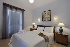 villa con piscina privada - Habitación