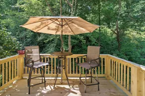 Hickory Hideaway: Pet-Friendly Haven w/ Fire Pit! - Interior