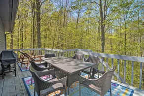 Resort-style Harbor Springs Home Near Ski Resort! - Interior