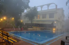 Zaras Resort Khandala - Piscine