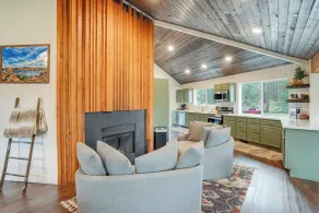 Mid-mod Mountain Cabin Near Thumb Butte Trails! - Interiør