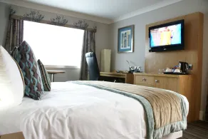 Holiday Inn Kenilworth - Warwick by IHG - Room