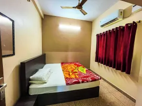 ROYAL CASTLE RESIDENCY Near Paradise Beach - Chambre