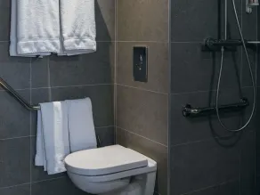 Mercure Paris La Défense - Bathroom