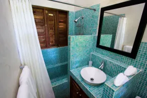 Villas Sur Mer - Bathroom