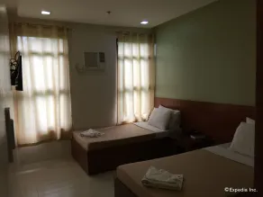 Coron Visitors Hotel - Room