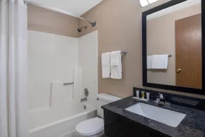 Super 8 by Wyndham Ogden, Utah - Salle de bain
