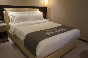 Golden Valley One Hotel Shenzhen Sports Center Branch - Zimmer