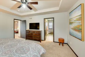 Pet-friendly Deforest Getaway w/ Backyard! - Zimmer