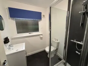 Burnbank Lodges - Salle de bain