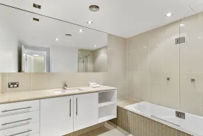 Proximity Waterfront Apartments - Bagno
