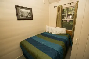 Swiftcurrent Motor Inn and Cabins - Inside the Park - Room