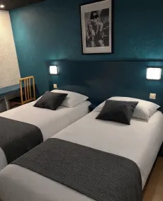 Hôtel Restaurant le Privilège - authentic by balladins - Camera