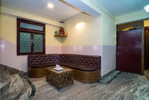 Magpie Mall Road Residency - Mg Marg - Reception