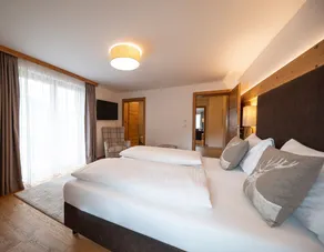 Lakeside Luxury Apartments - Room