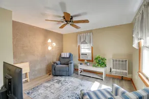 Riverfront Couple's Retreat, 3 Mi to Seneca Lake! - Innenbereich