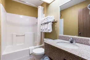Urban Inn & Suites - Badrum
