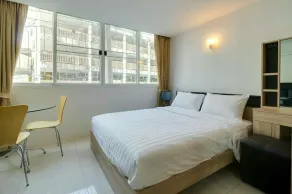 Le Vanvarothai Saladaeng Residence - Vue de la chambre