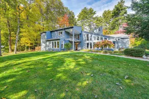 7 Mi to Skiing: Lake George Home w/ Large Patio - Interiör