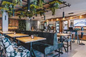 Nikolaus by AvenidA Panoramic Wellness Suites - Restaurant