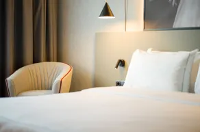 Radisson RED Belgrade - Quarto