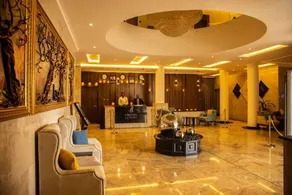 OMEDEL LUXURY - Reception