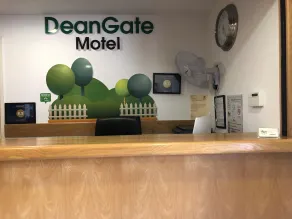 Deangate Motel - Recepción