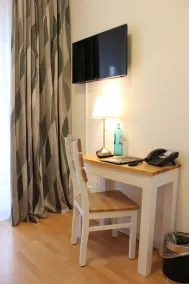 Hotel Lützow - Room
