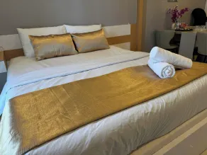 KVG Luxstay TanSonNhat Airport Skycenter - Room