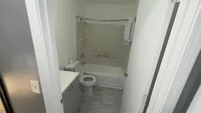 Welcome Suites Hazelwood Extended Stay Hotel - Salle de bain