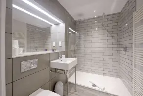 Destiny Scotland - Distillers House - Baño