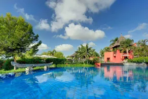 Asia Gardens Hotel & Thai Spa, a Royal Hideaway Hotel - Pool