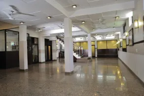 Redbrick villa - Hall
