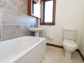 Hidden House Hebrides - Bathroom