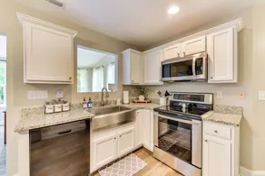 Pet-friendly Home in Monroe: Deck, Grill & Yard! - Intérieur