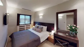 The Harrington Collection - Chambre