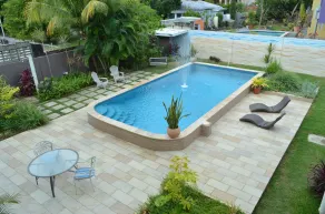 Shalom House - Pool