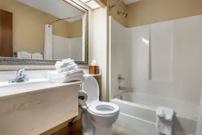 Quality Inn St Cloud West - Badezimmer