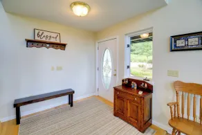 Secluded Mountain City Home w/ Deck & Views! - Interiør