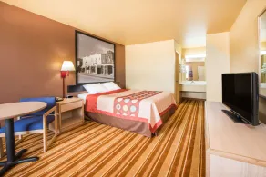 Super 8 by Wyndham Big Cabin/Vinita Area - Chambre