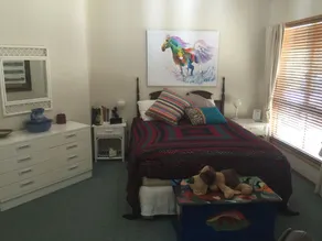 TAJMABARN, 3 Schlafzimmer 40 ACRE Farmstay at Fullcircle Farm. Privater Kurzurlaub. - Zimmer
