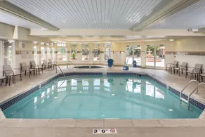 Courtyard by Marriott Portland North - Piscine