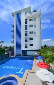 T Shine Resort and Spa - Piscine