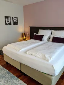 Luxstay Karben - Self-Check-In - Room