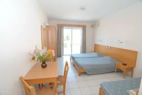 Iris Hotel - Quarto