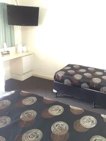 Econo Lodge Park Lane - Room