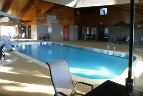 AmericInn by Wyndham Mitchell - Piscine